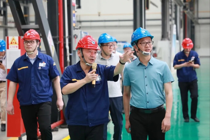 AG线上平台（集团）官方网站
与徐工消防签署战略合作协议 携手深耕中国高空产业市场